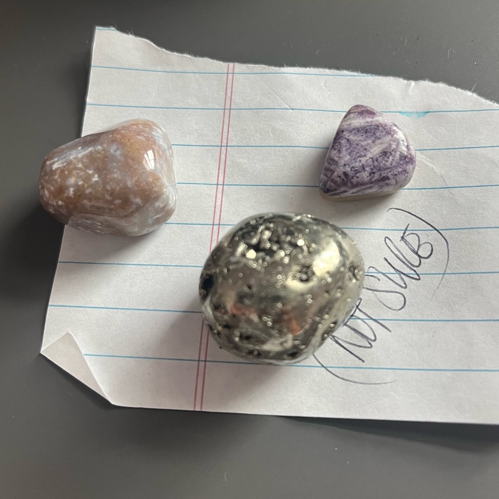 Crystal pebbles
